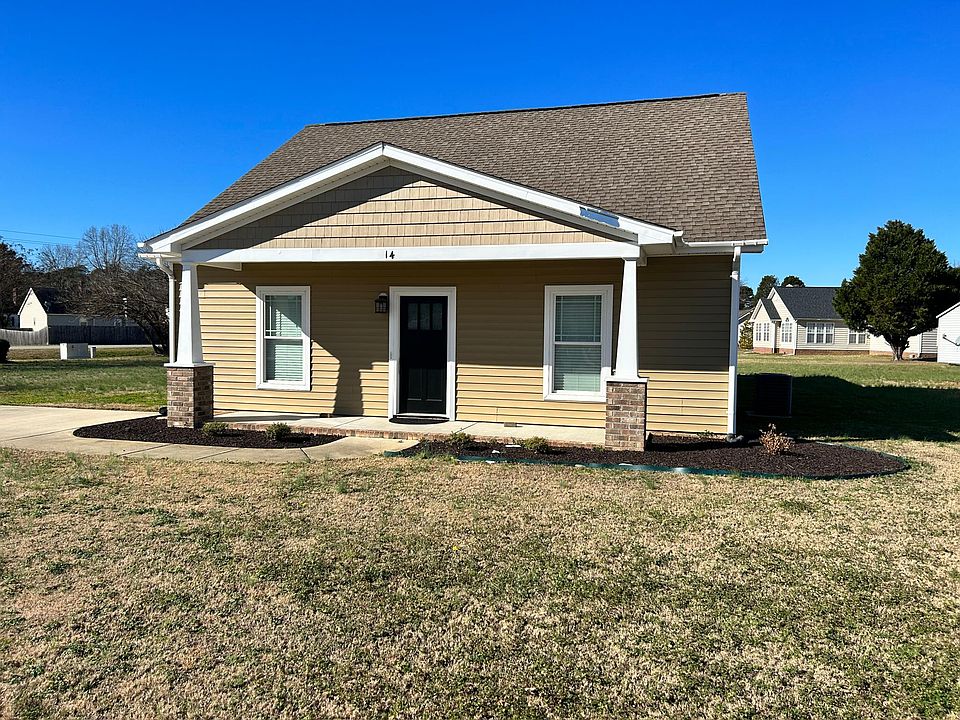 1st image of 14 Wildberry Dr