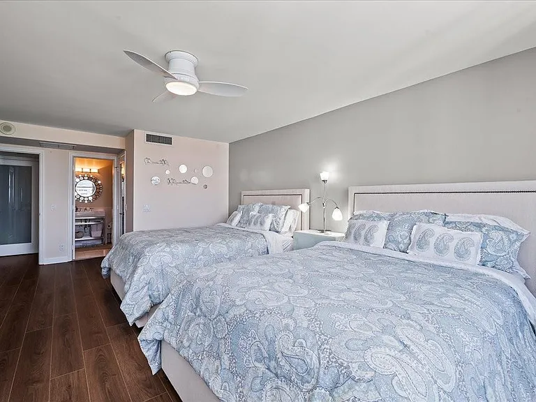 1890 S Ocean Dr #Penthouse 4 — Photo 20