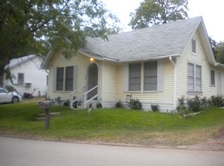 309 E Front St, Arp, TX 75750