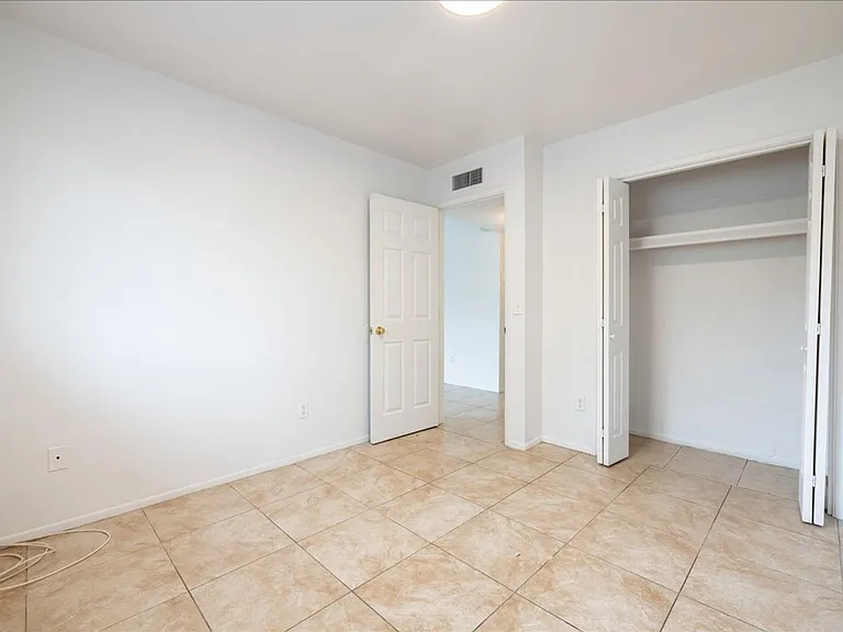 217-231 W Rillito St — Photo 13