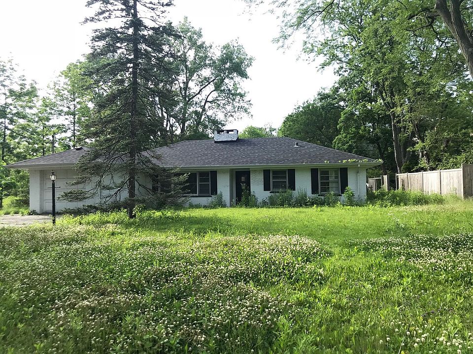 2nd image of 271 Mary St