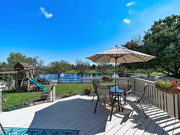 3rd image of 738 Bovee Ln