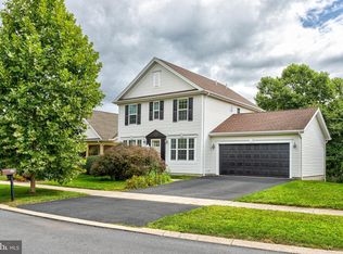 117 Meadowhawk Ln, State College, PA 16801