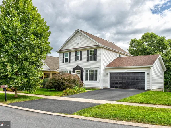 117 Meadowhawk Ln, State College, PA 16801