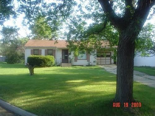 1st image of 2211 Shelly Dr