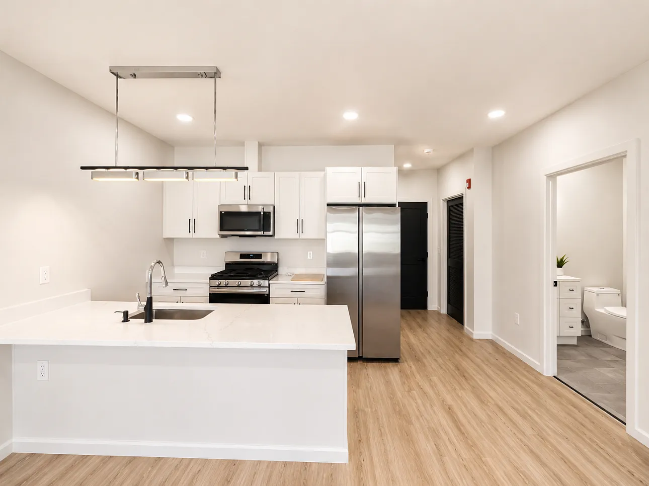 1 bed, $1,899 — Photo 1