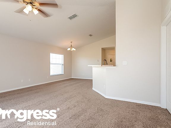 3rd image of 395 Lake Eloise Pointe Dr