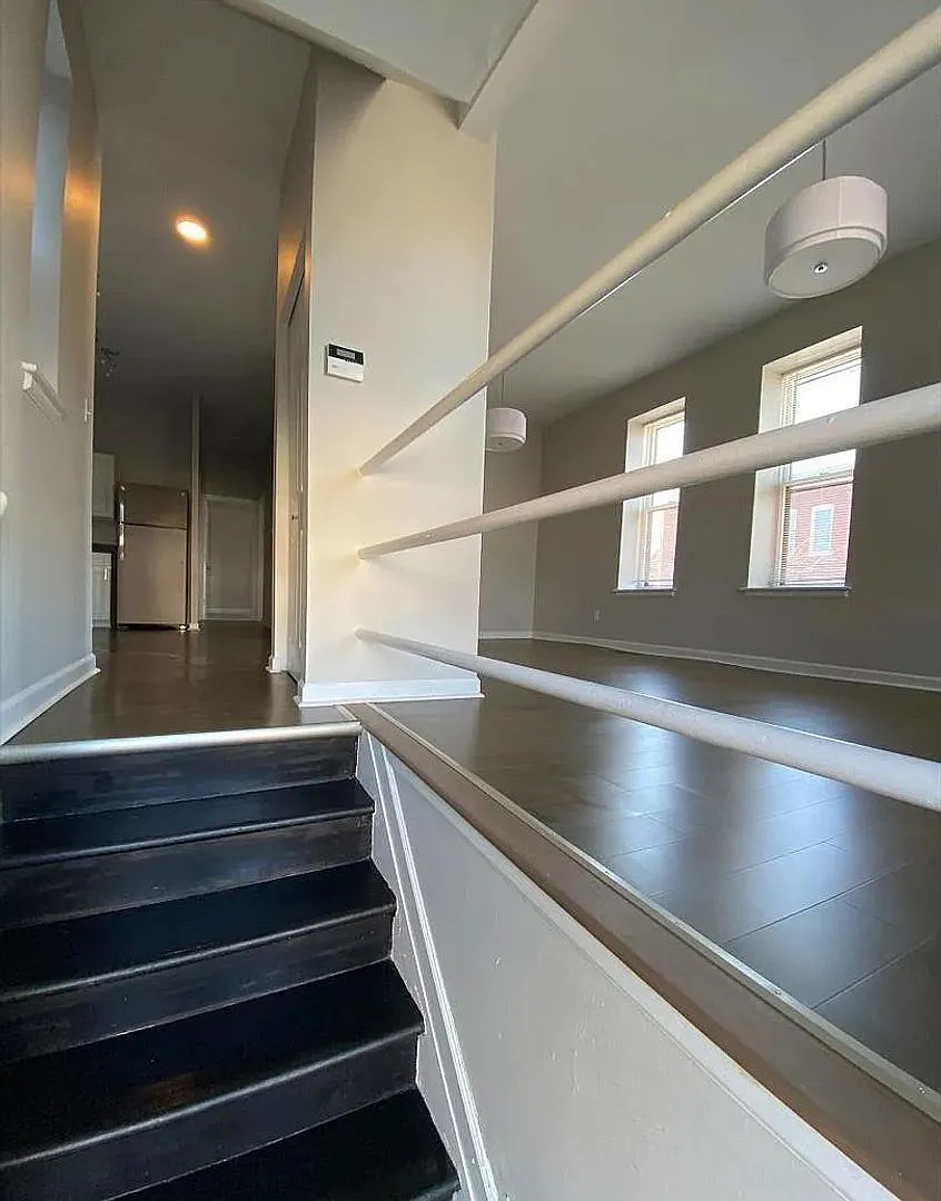 Clean, Bright & Beautifully Maintained 2BR/1BA in Shaw/Botanical! — Photo 1