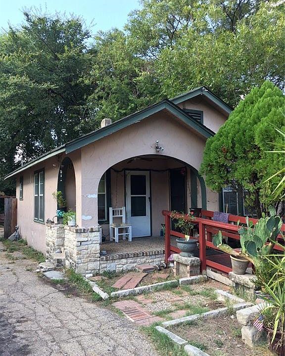 2nd image of 2507 Diaz St