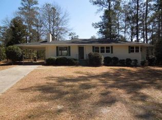 2008 Forest Dr, Camden, SC 29020