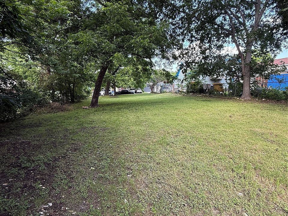 2nd image of 1713 Denver Ave