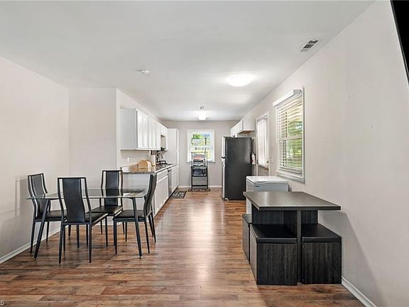 4th image of 1084 Middlefork Dr