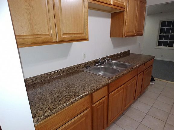 2nd image of 111 Fleetwood Ct