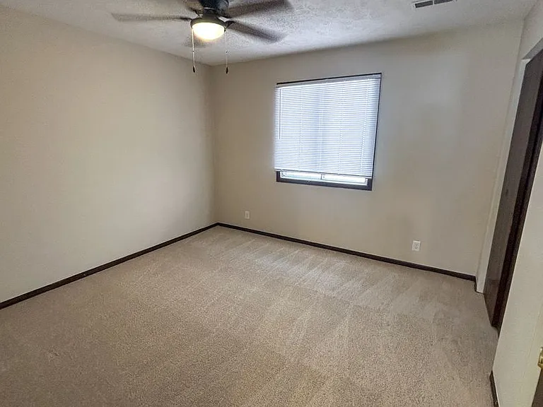 5225 Cleveland Ave — Photo 11