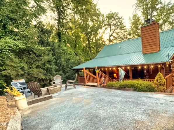 919 Deer Run Way, Sevierville, TN 37862
