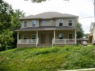 215 Myrtle Ave