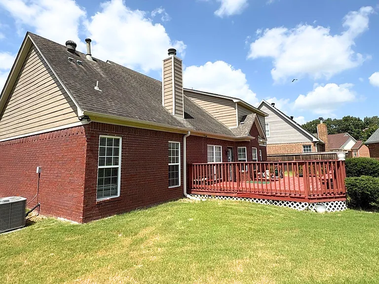 9456 Club Walk Ct — Photo 21