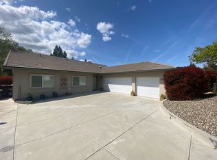 1049 Tranquil Hills Ct, Paso Robles, CA 93446
