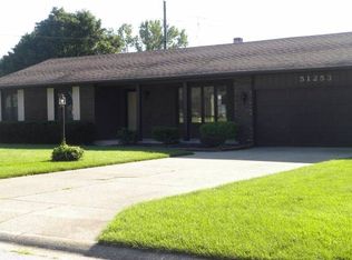 51253 Clearwater Ln, South Bend, IN