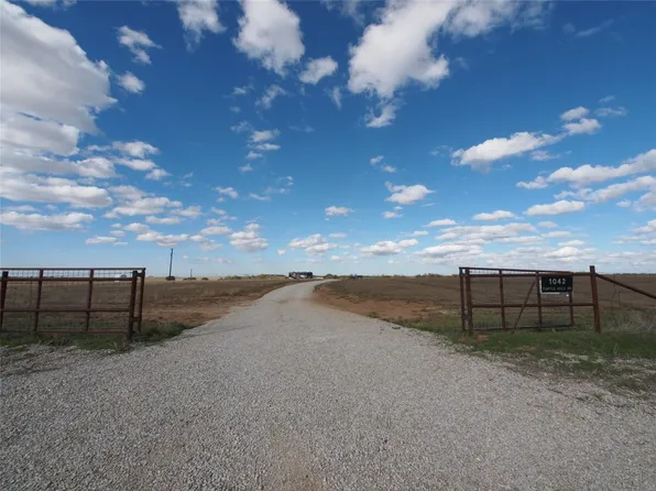 1042 Turtle Hole Rd, Graham, TX 76450
