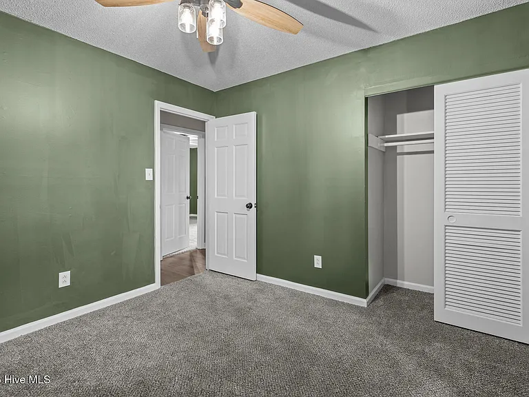 605 Winchester Rd — Photo 23