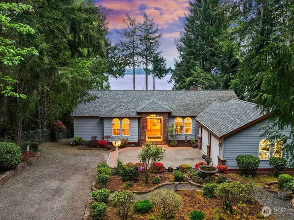141 E WINTERWOOD Drive, Grapeview, WA 98546