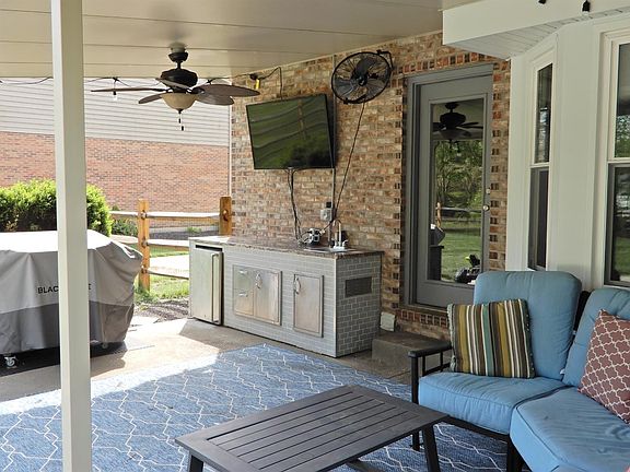 5th image of 1149 Glen Echo Ln