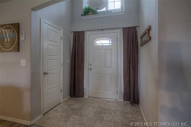1st image of 5348 Skylane Pl