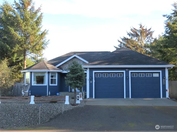 225 S Wynoochee Drive SW, Ocean Shores, WA 98569