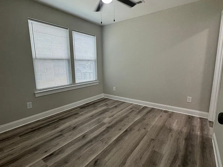 Upstairs Guest Bedroom #2