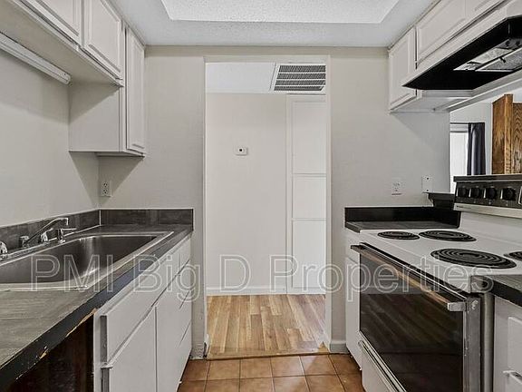 4th image of 2636 Santiago Ct