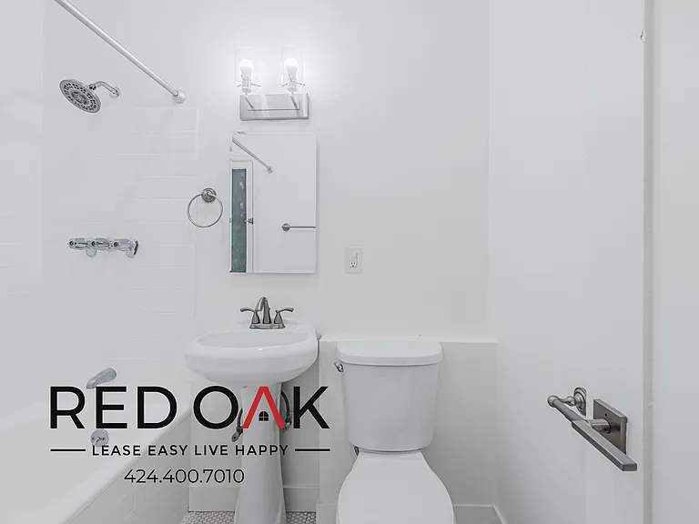 1818 Whitley Ave #203 — Photo 15