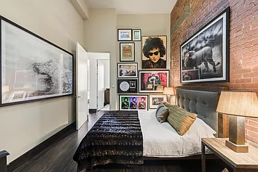 Sold by Nest Seekers International