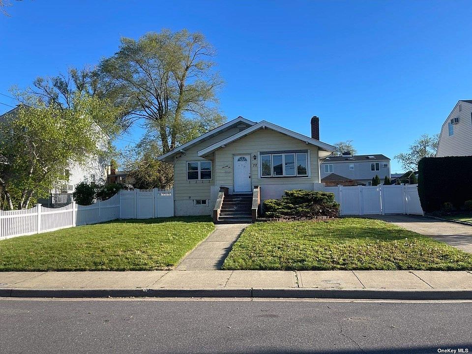 72 W Cortland Avenue, Oceanside, NY 11572 Zillow