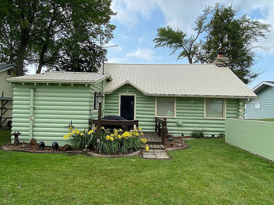 Road side of cabin