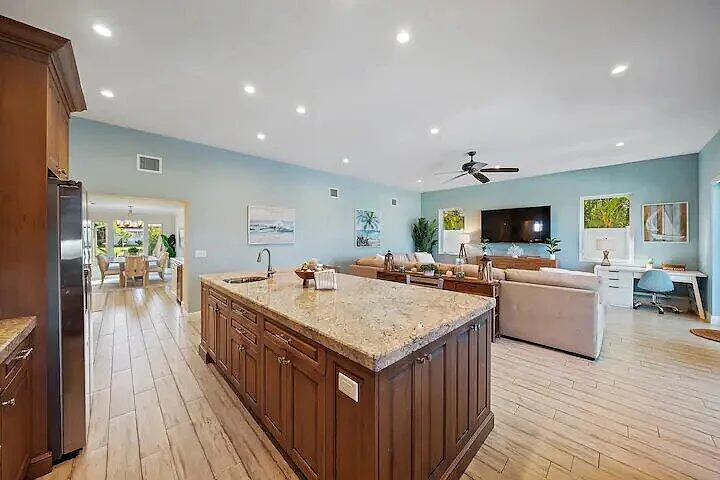 500 Sunrise Way — Photo 6