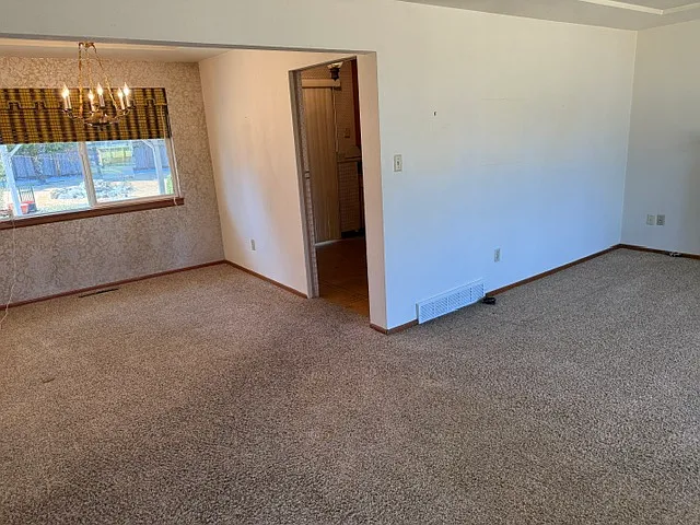 10512 Rainier Ave SW — Photo 3