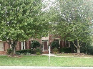 937 Hayslope Dr, Knoxville, TN 37919