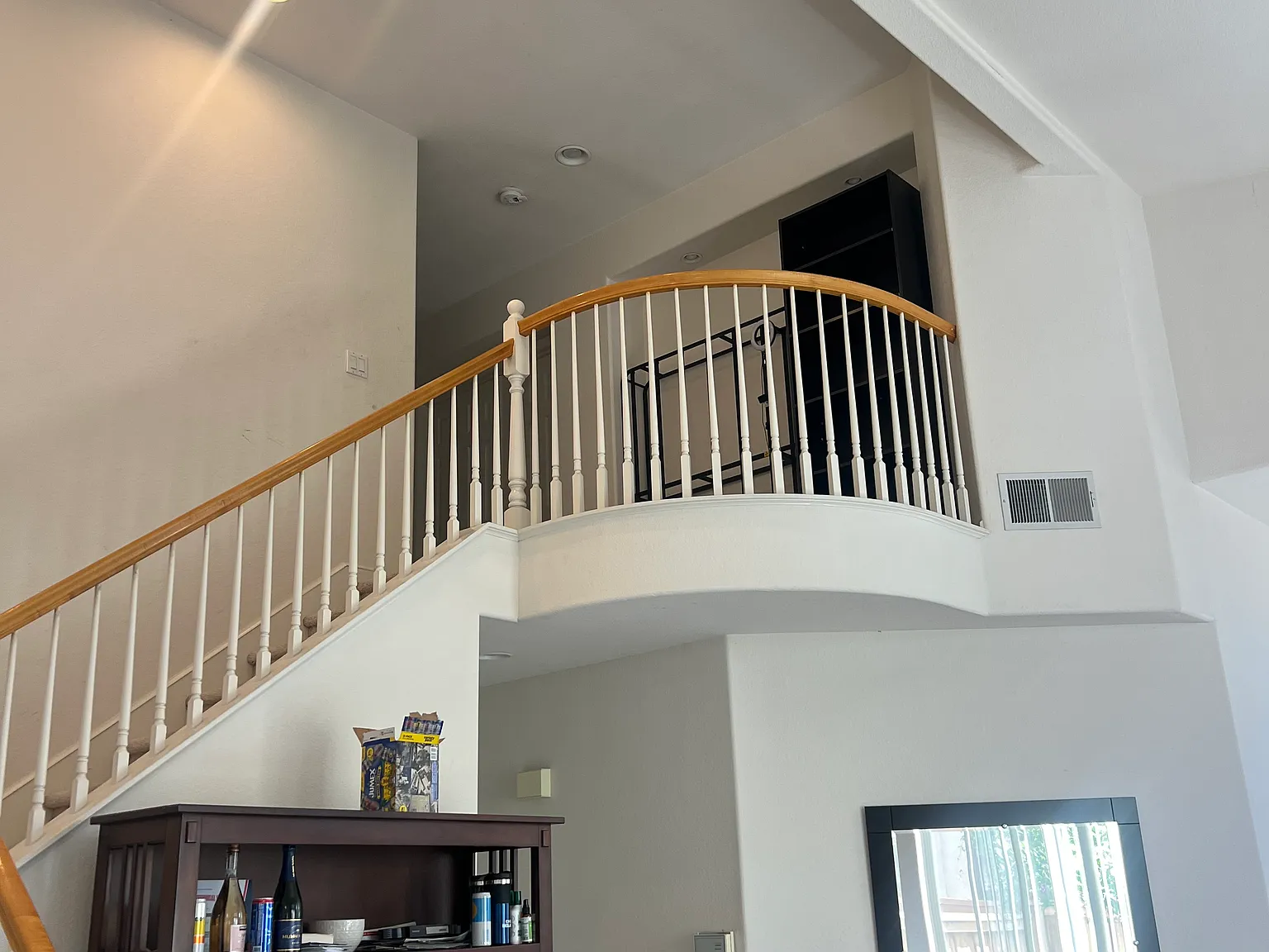 5 bed, 2527 sqft, $1,350 — Photo 4