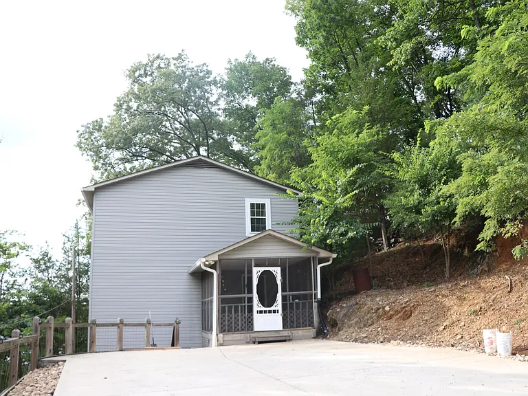 715 Rockingham Rd — Photo 12