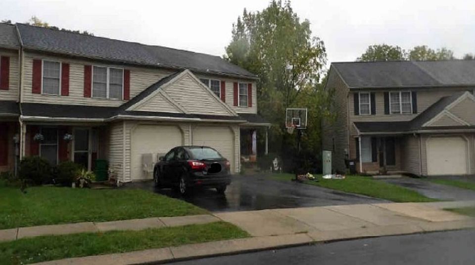 372 Crosswinds Dr, Lititz, PA 17543 | Zillow