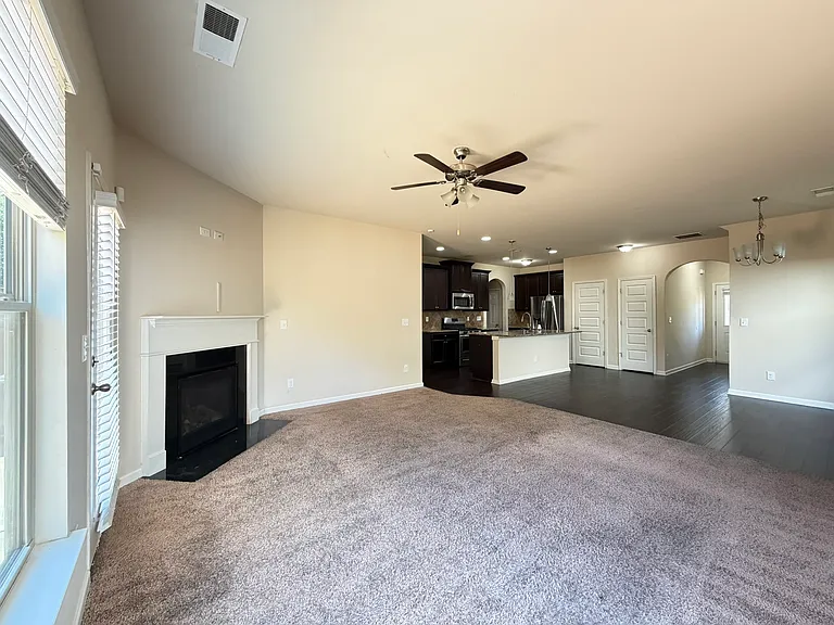 209 Emporia Loop — Photo 42
