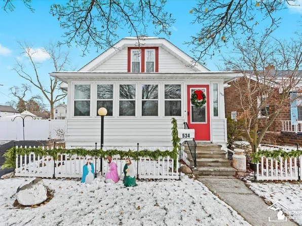 534 Maple Blvd, Monroe, MI 48162