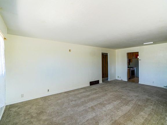 2nd image of 902 E 14th St