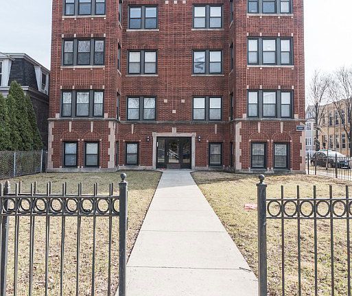 2nd image of 2457 W Logan Blvd #2455-2