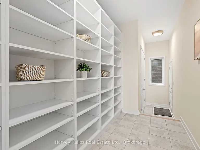 157 Springside Cres — Photo 14