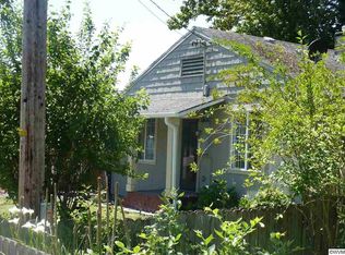 554 N Log Cabin St, Independence, OR 97351