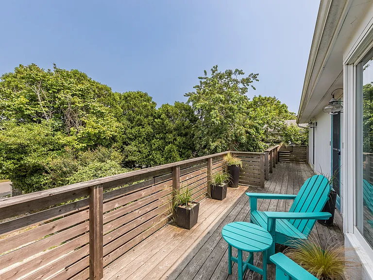 18 Flagg Ave — Photo 10