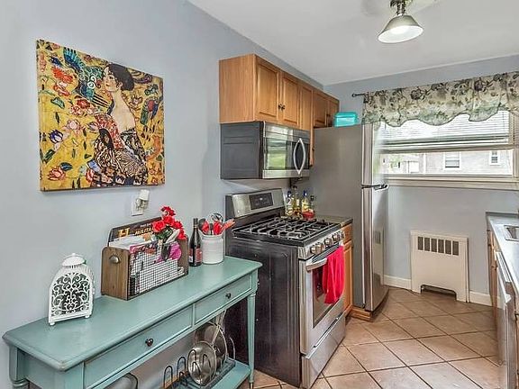 4th image of 82-17 268th St #B