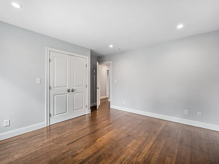 80 E Sunnyside Ln #1 — Photo 14